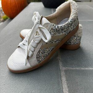 Dolce Vita Womens Plush Sneakers Beige Khaki And Metallic - Size 8.5